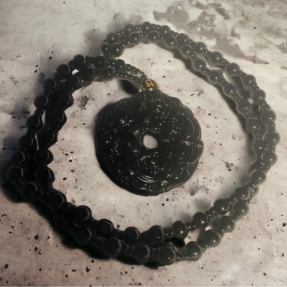 Black Dragon Pendant Necklace, Unisex - Picture 4 of 6